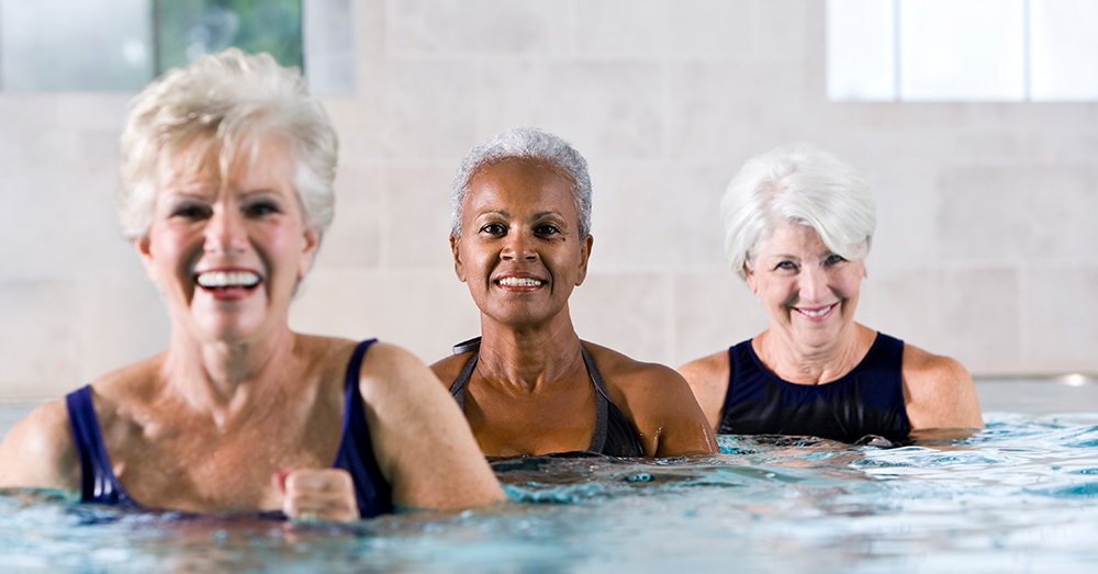 Seniors-in-pool-doing-aqua-aerobics