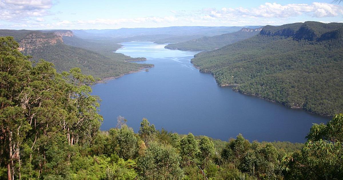 Burragorang lookout and picnic area is a great day trip from Camden, Campbelltown and Sydney.