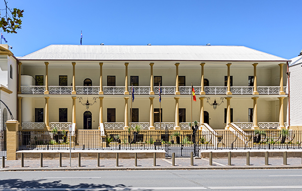 Parliament House Facade taken from Macquarie Street.